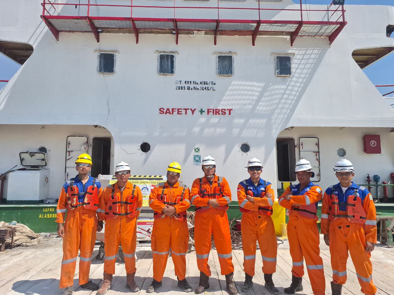 Dokumentasi crew kapal 1
